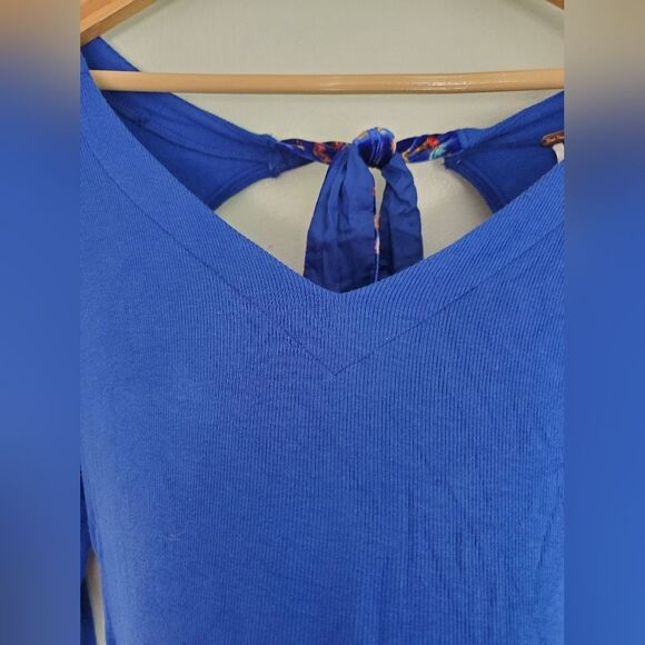 Free people Womens Blue Looking Foward Cropped Printed long sleeve T-Shirt Large - Picture 9 of 13